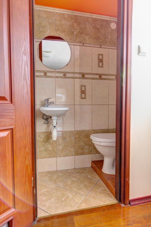 Krynica Apartamenty 100M Duzy Apartament, Salon + 3 Sypialnie Przy Deptaku מראה חיצוני תמונה